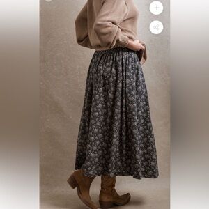Neuflora Naples Skirt